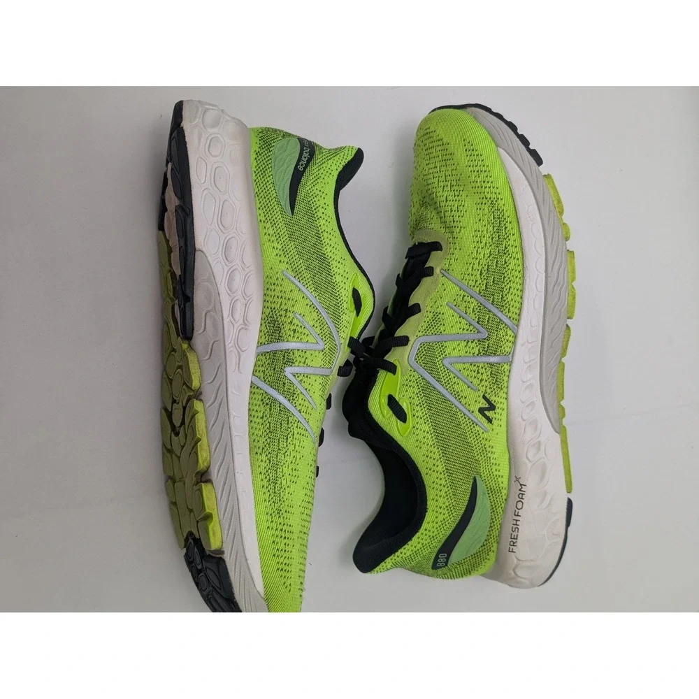 New Balance Men's 9.5D 880 v12 Men's Running Shoes Lime Green Black M880L12